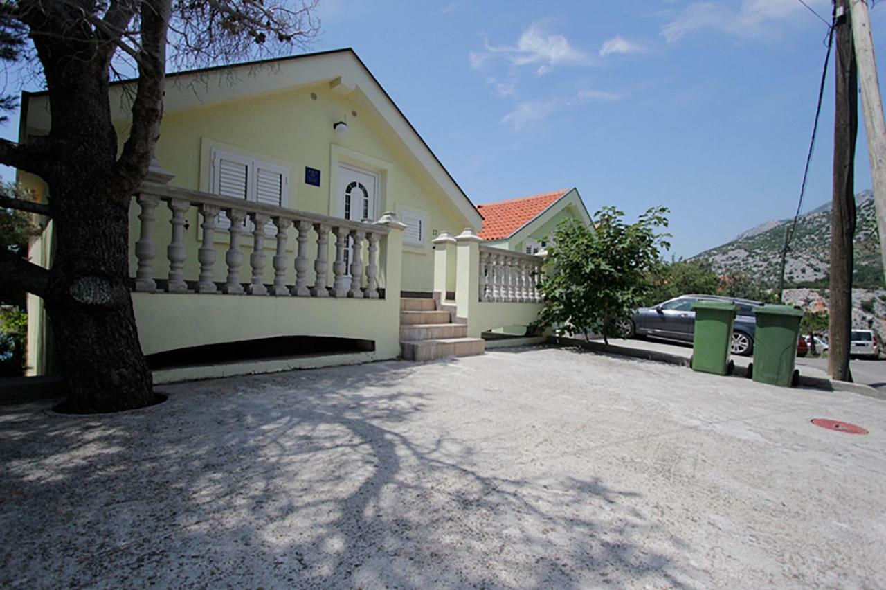 Apartment Christian Karlobag Exterior photo
